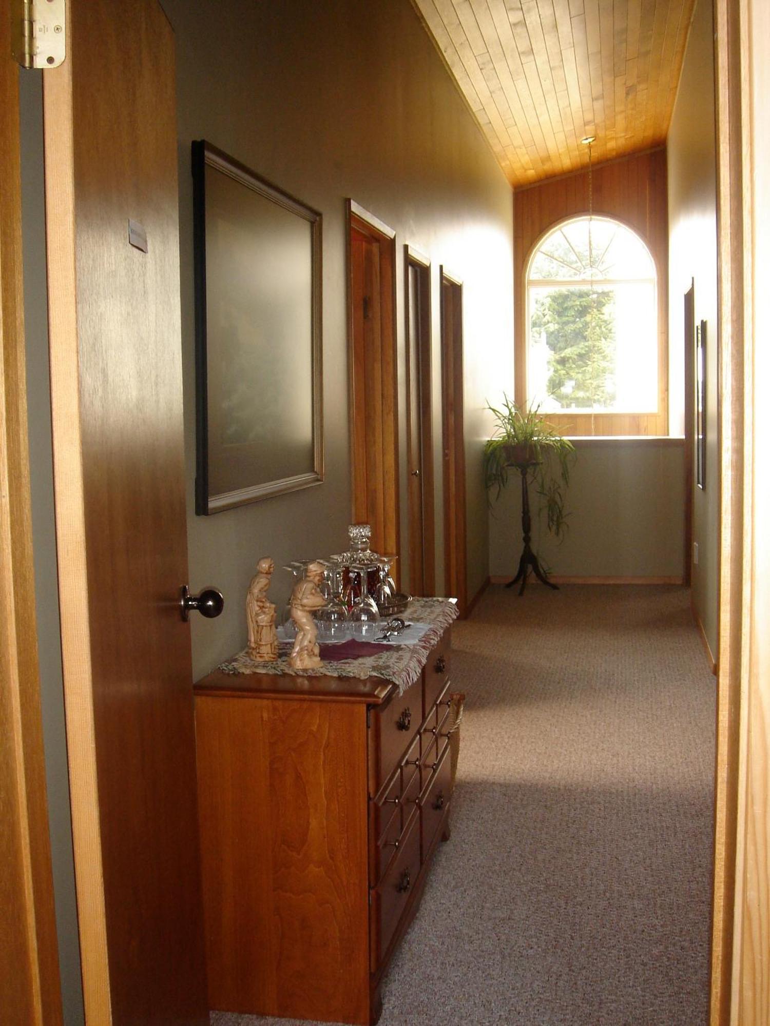 Moon And Sixpence Bed and Breakfast Ucluelet Exterior foto